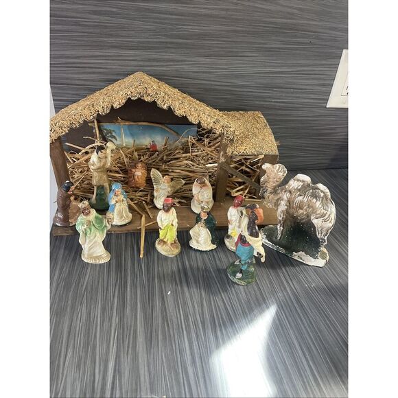 Vtg Italy Christmas Nativity Scene‎ Paper Creche + 13 Pieces Figurines